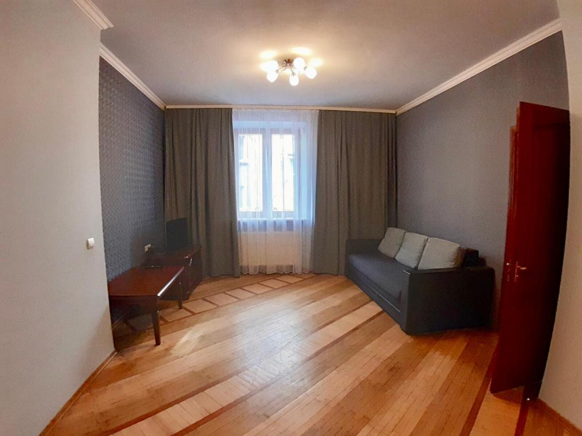Apartment Hnatuka Center Leopoli Esterno foto