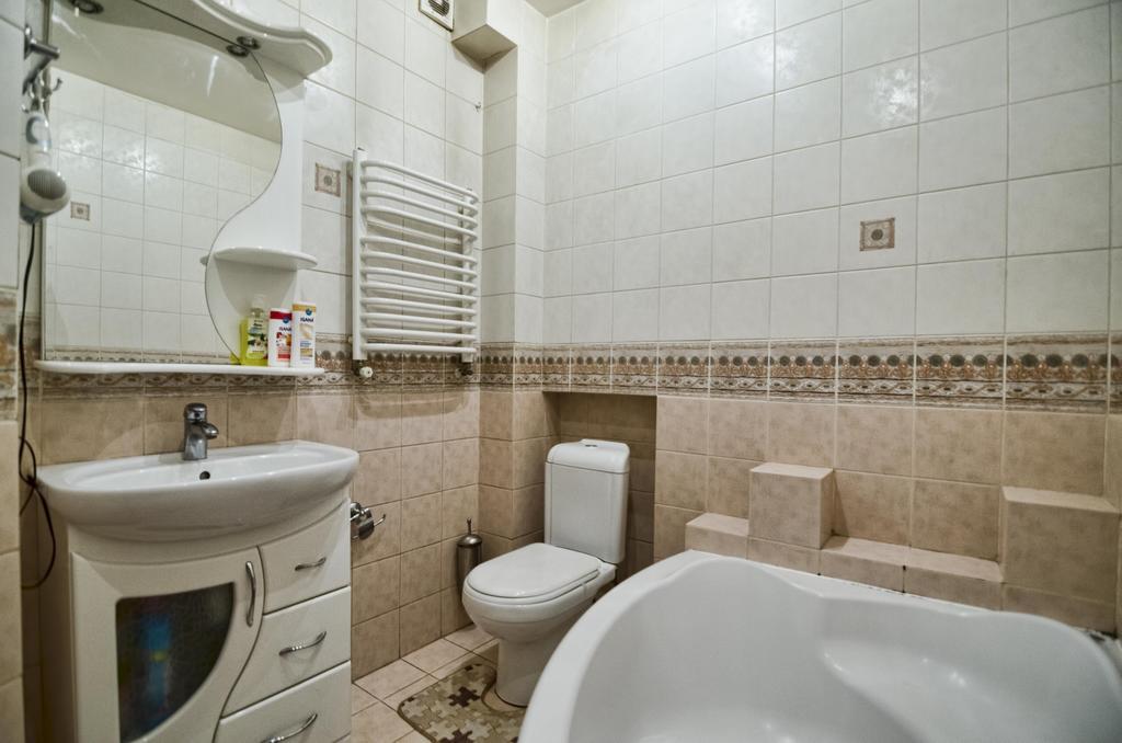 Apartment Hnatuka Center Leopoli Esterno foto