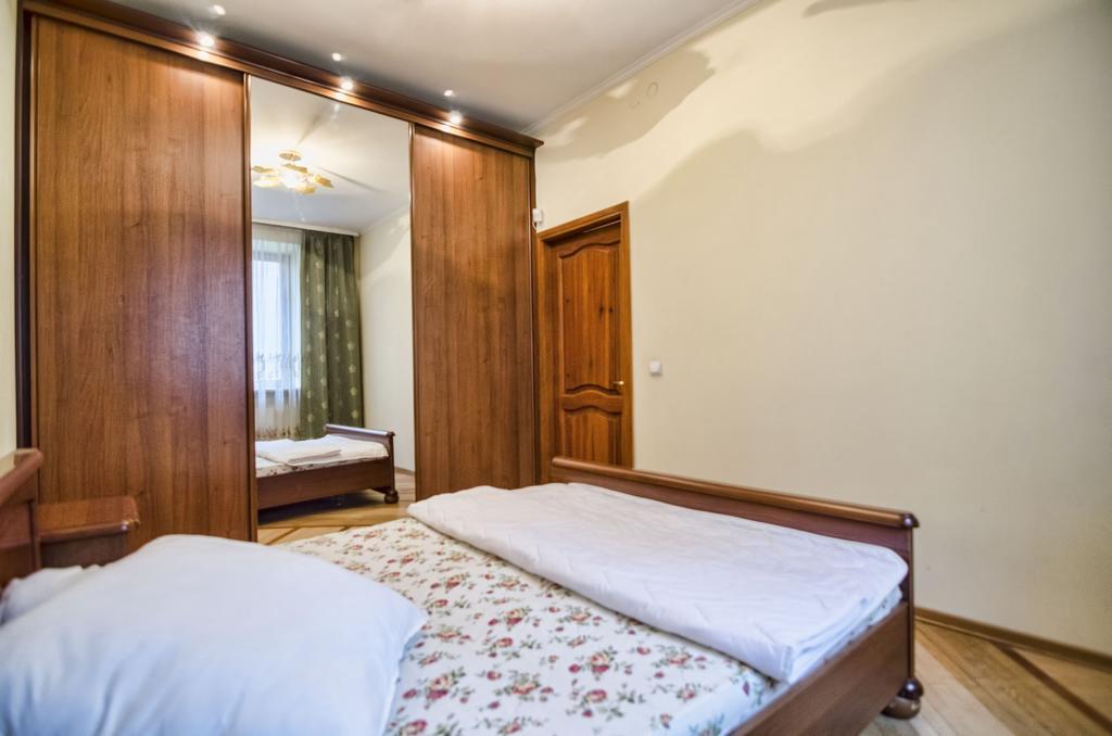 Apartment Hnatuka Center Leopoli Esterno foto